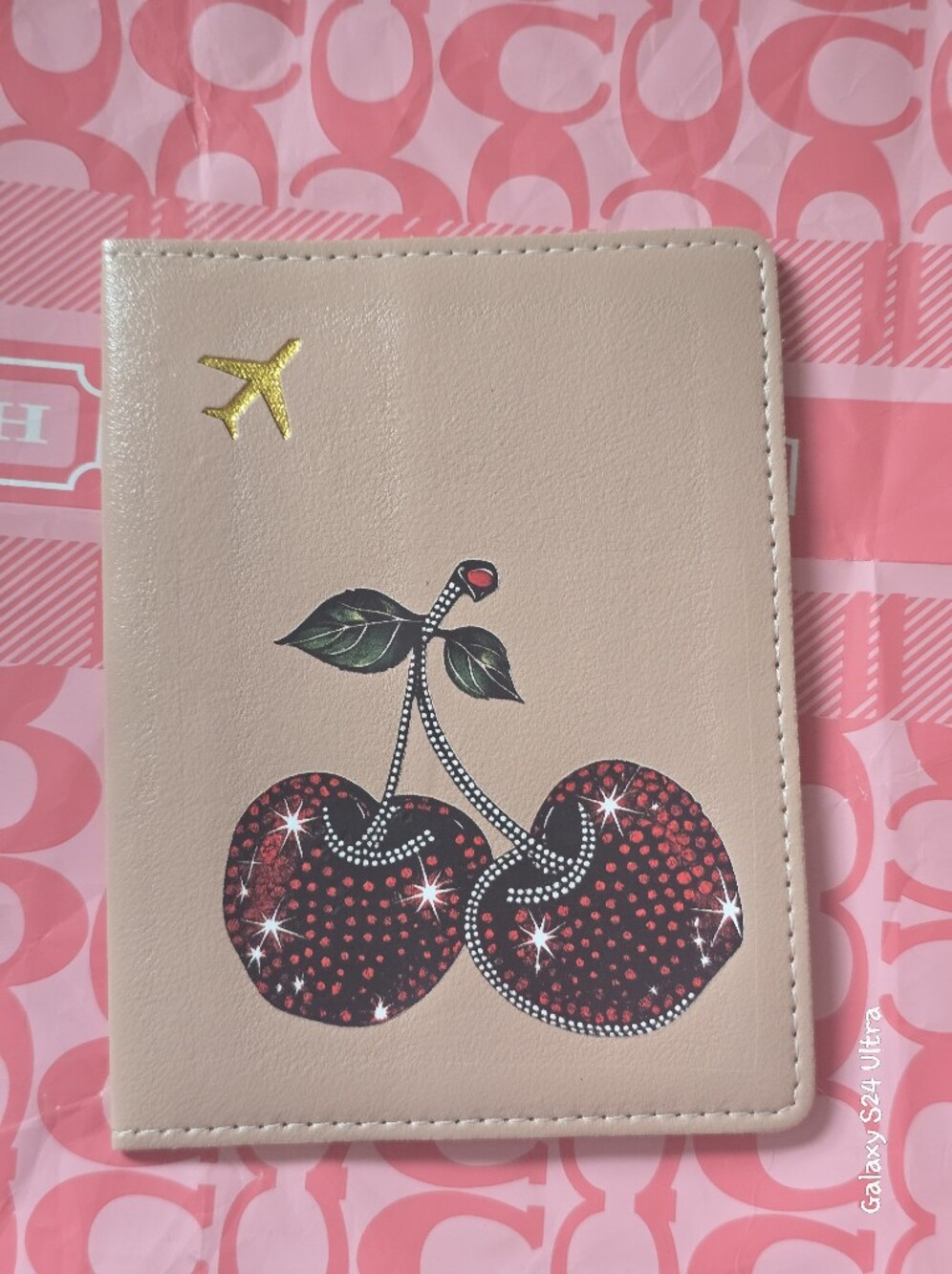 Beautiful Travel Passport Holder NEW
